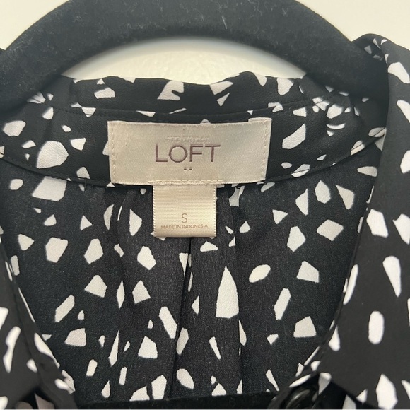 Loft Black & White Speckled Sleeveless Blouse - Picture 4 of 4
